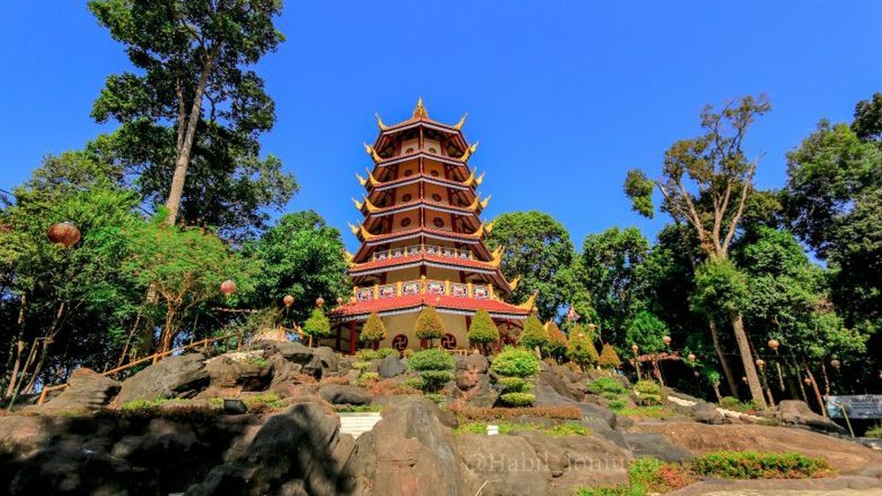 Wisata Religi di Situs Bersejarah Nusantara: Menelusuri Jejak Spiritual dan Budaya